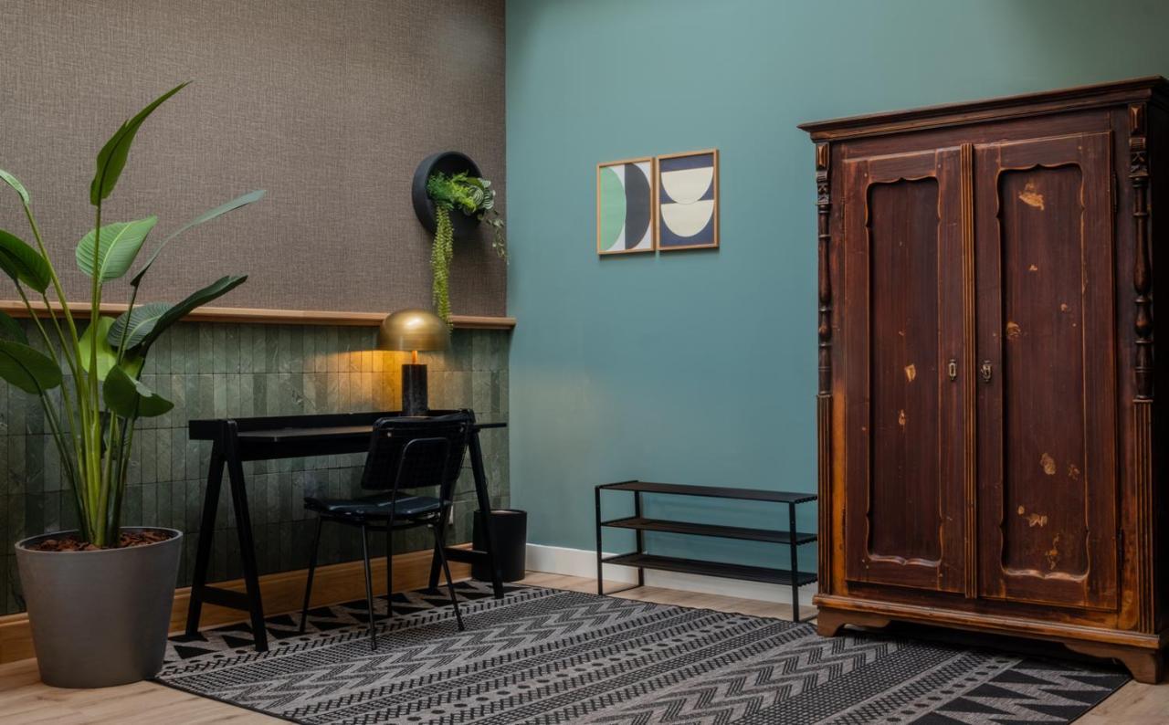Botanical Suite