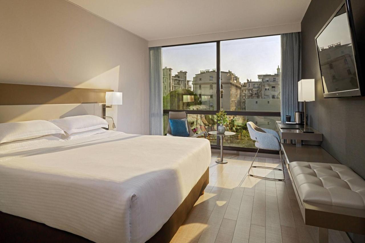 Chambre King Deluxe- Vue Partielle sur Mer