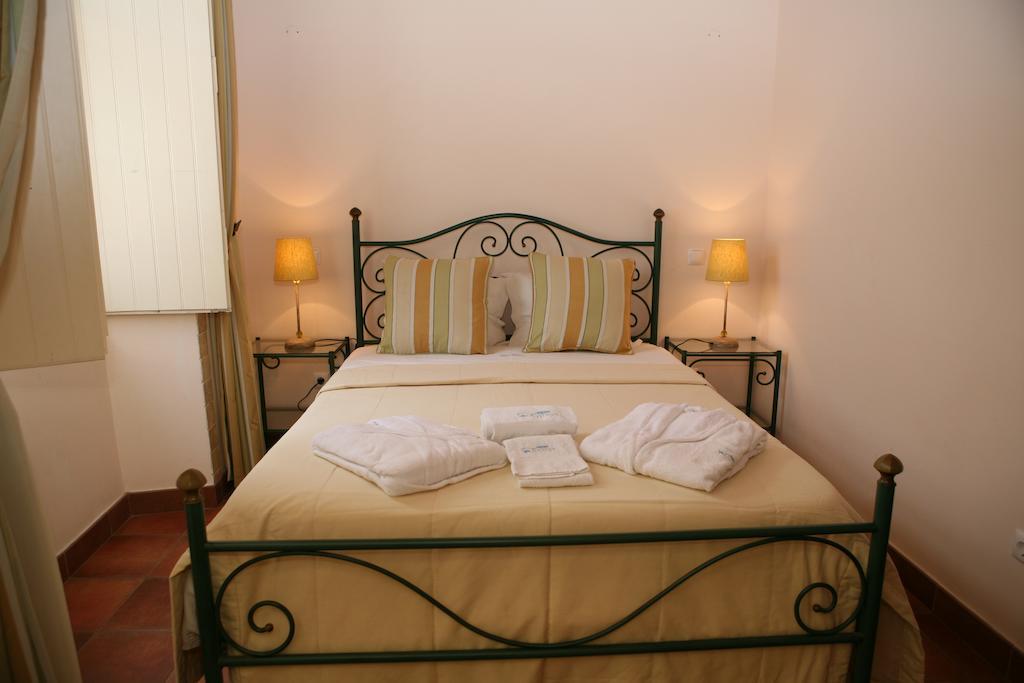 Quarto Duplo