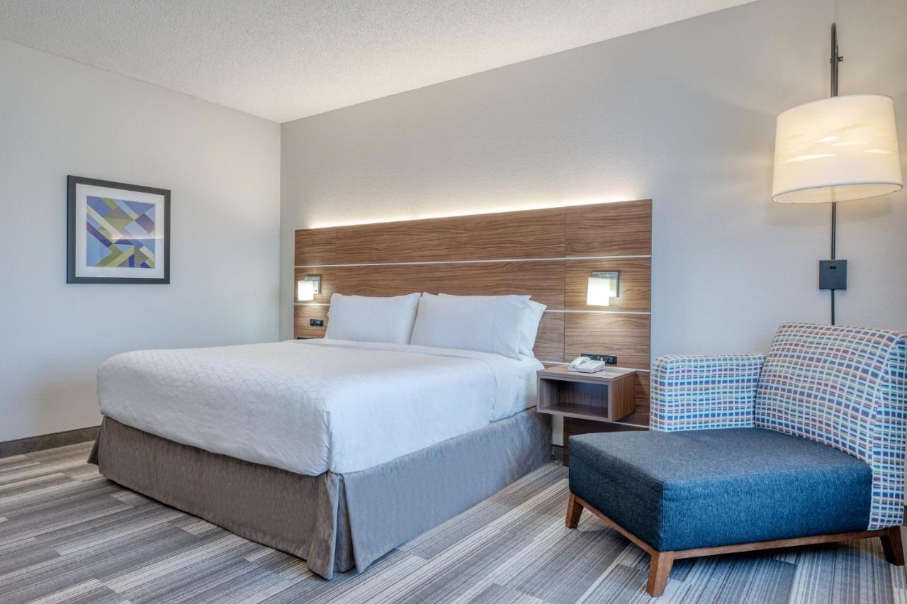 King Room with Whirlpool - Non-Smoking