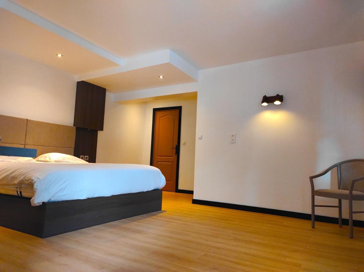 Superior King Room,1369458824:JPEG