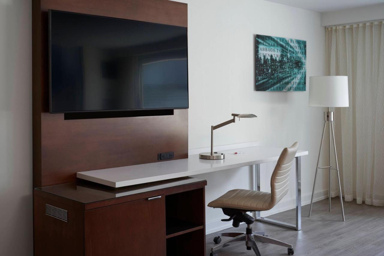 Guest room, 1 King