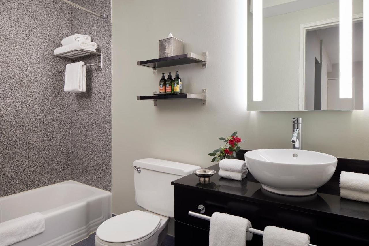 One Bedroom Suite Kitchenette