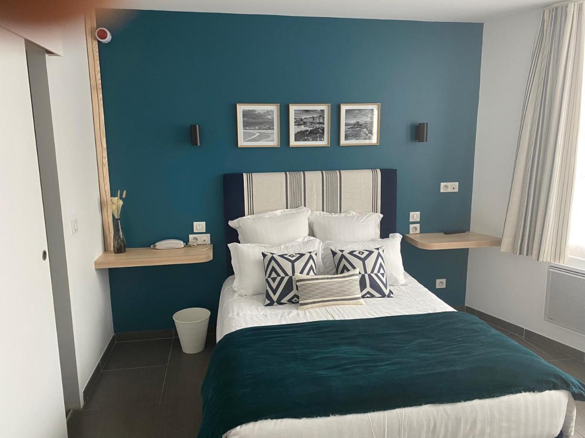 Chambre Double - Accessible aux Personnes à Mobilité Réduite