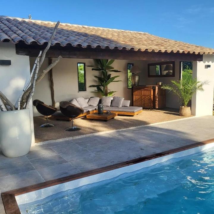 Suite avec Piscine Privée