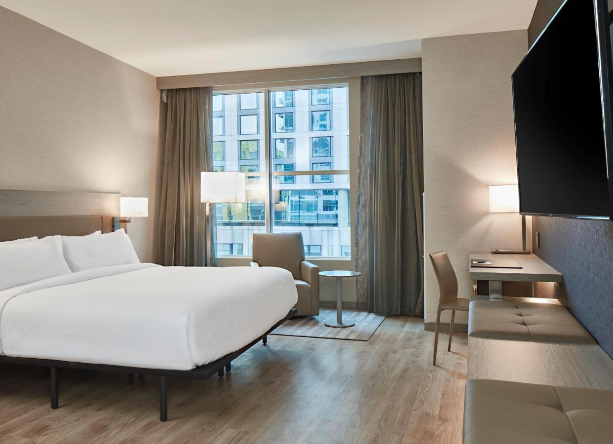 King Guest Room