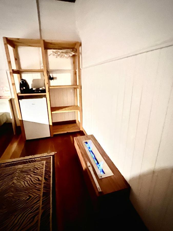 Standard Studio,1381372181:JPEG