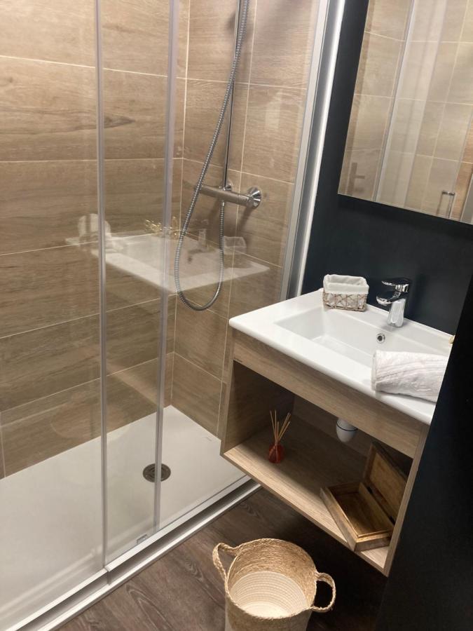 Twin Room,1377567326:JPEG