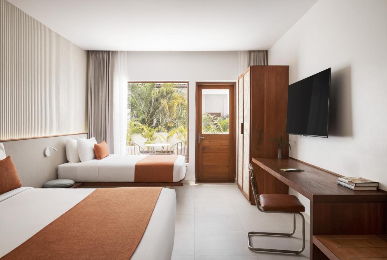 Deluxe Room Patio