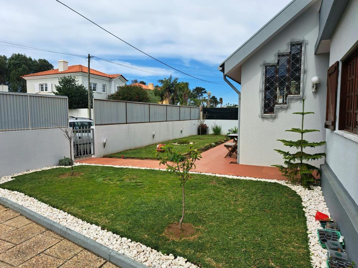 Quarto Twin Standard com Casa de Banho Partilhada