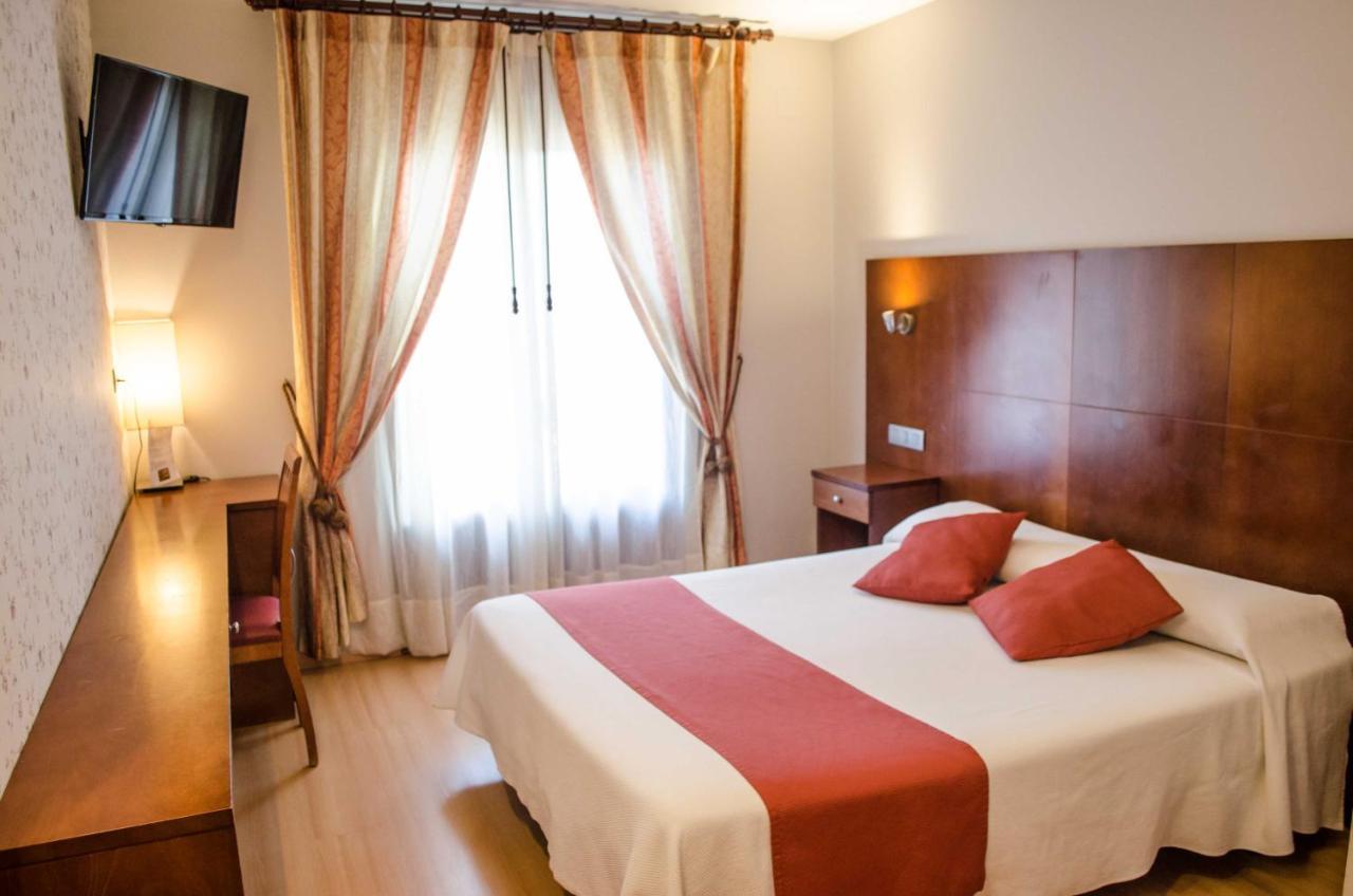 Double Room with Balcony,1382054498:JPEG