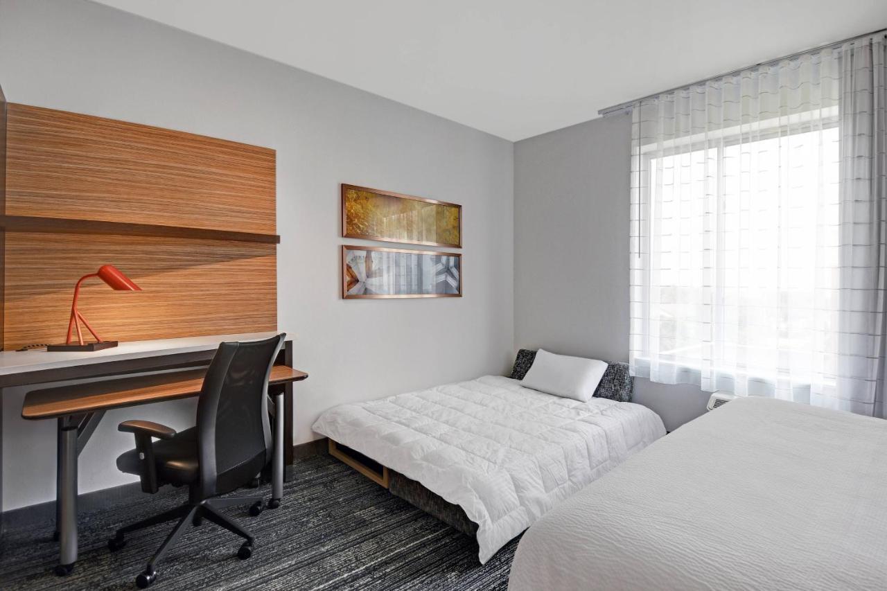 King Studio with Sofa Bed
