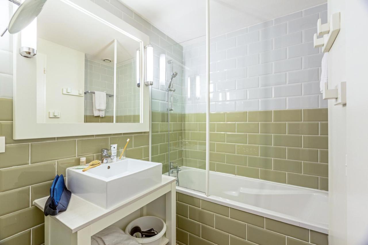 One-Bedroom Apartment with Terrace or Balcony (4 People)
