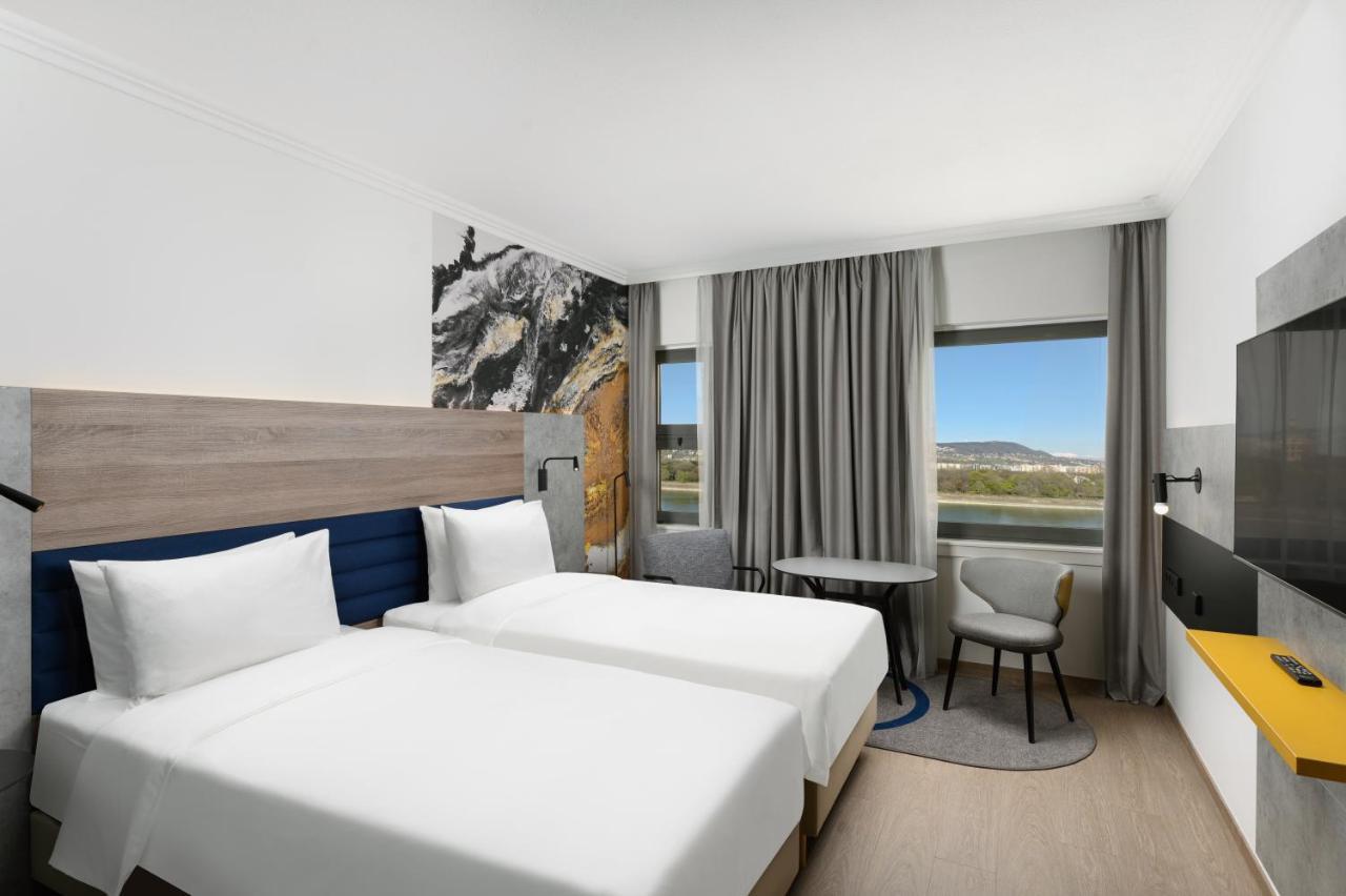 Premium Twin Room with River View ( newly refurbished )