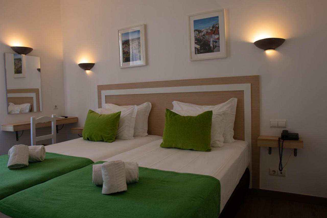 Chambre Lits Jumeaux Supérieure avec Balcon
