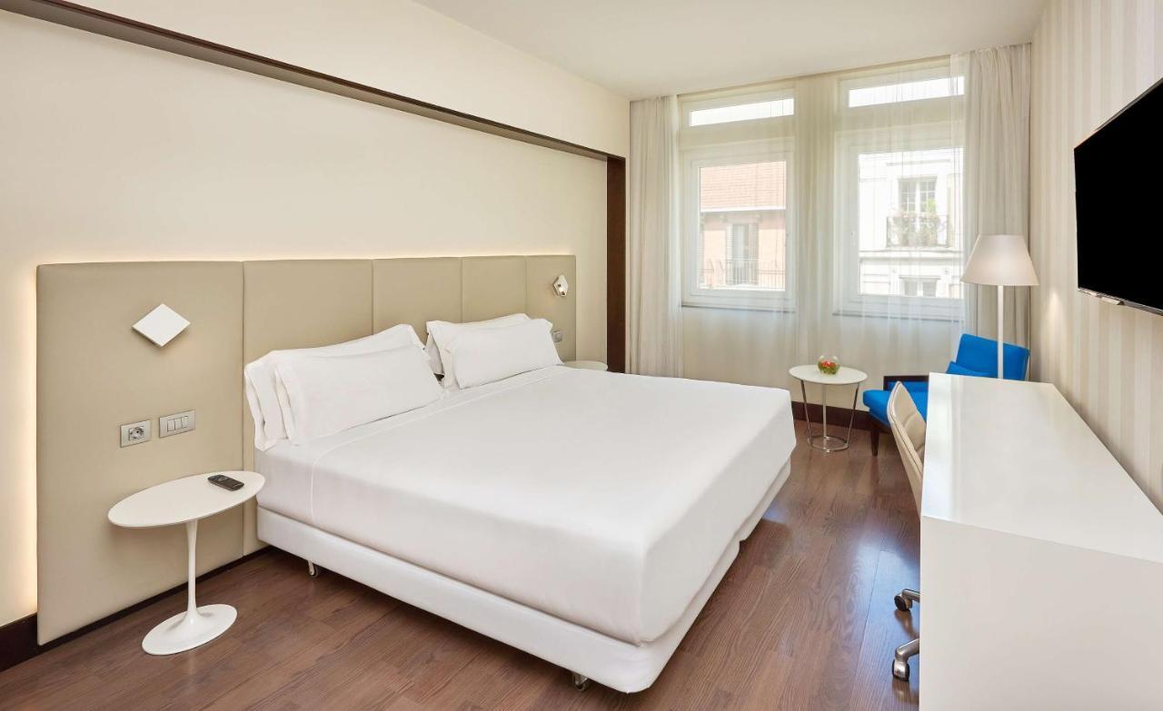 Standard Double or Twin Room with View