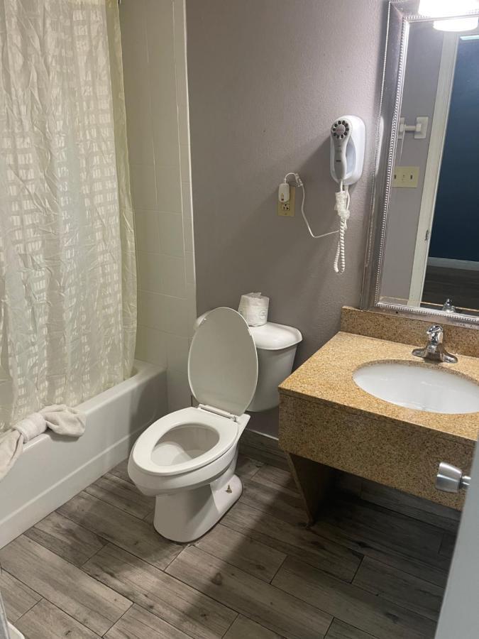 Double Room with Two Double Beds - Smoking