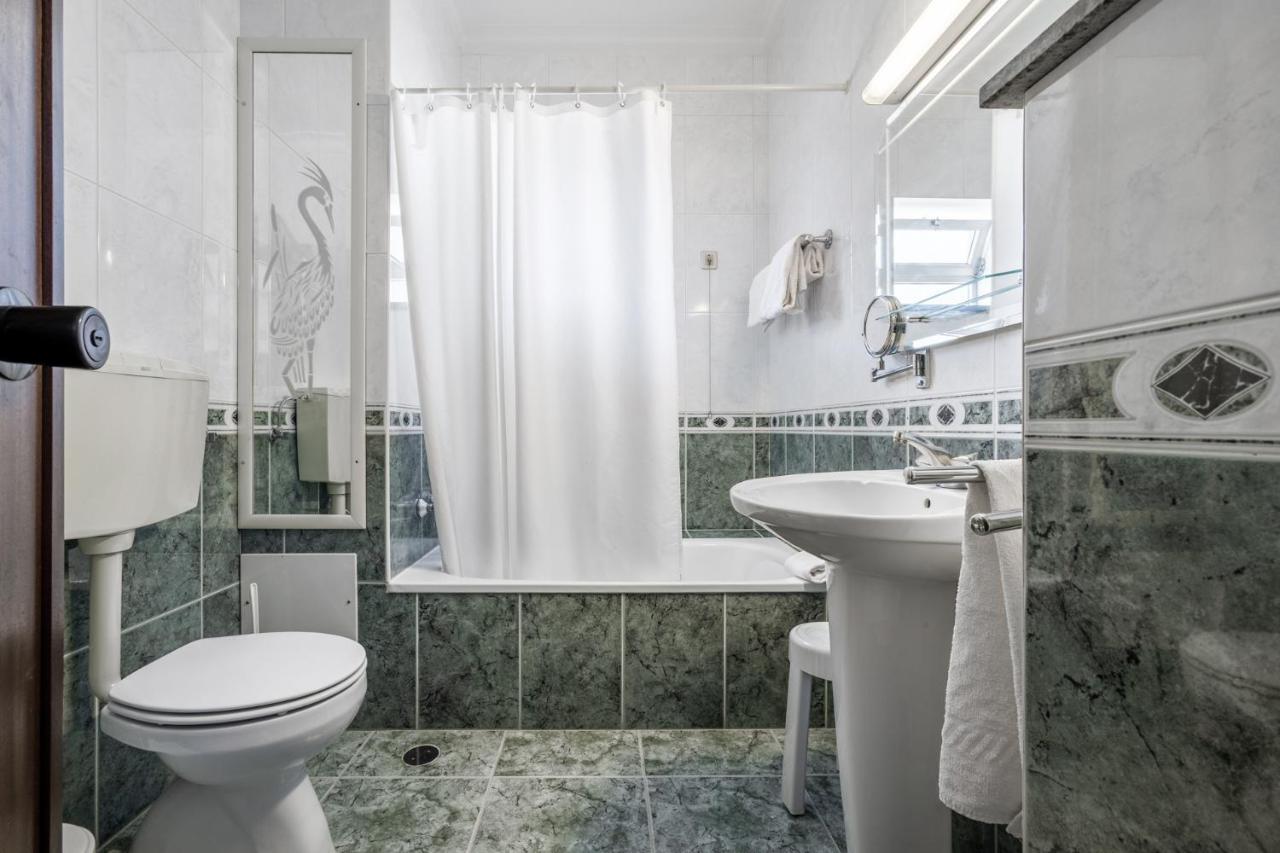 Quarto Triplo Standard