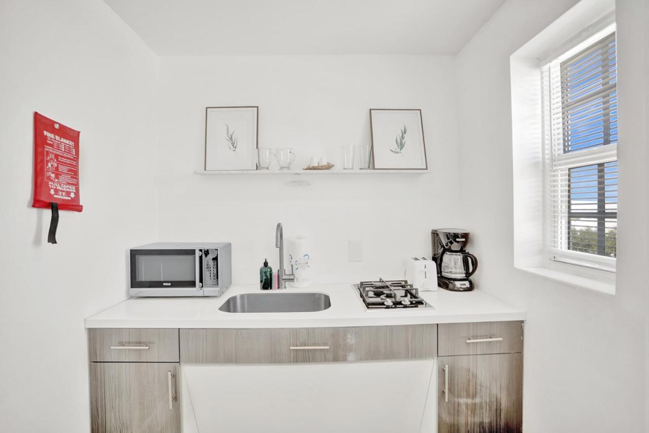 Deluxe King Studio ADA with Kitchen