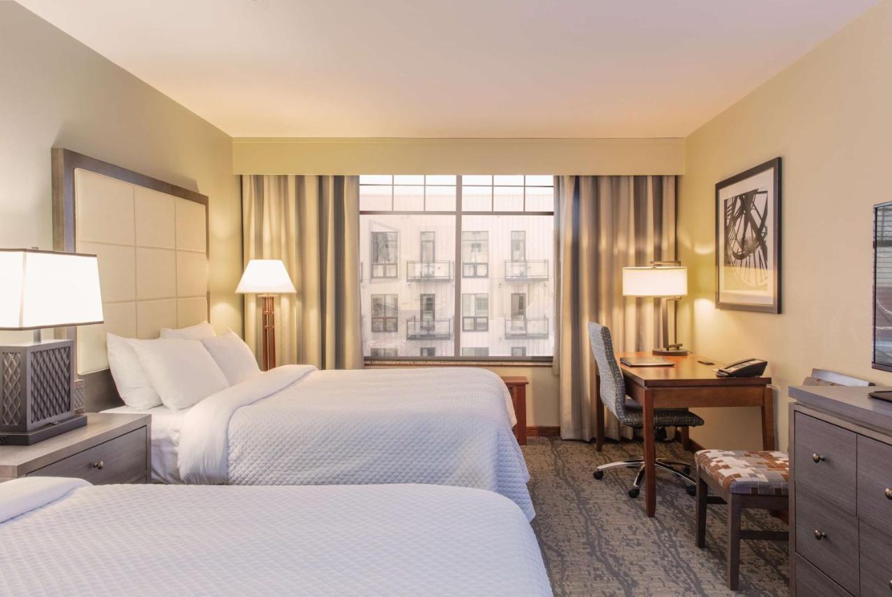 Queen Room with Two Queen Beds and Shower Only - Non-Smoking