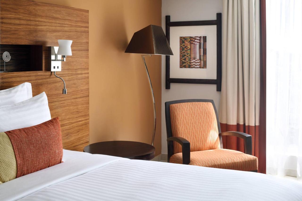 Guest Room, 1 King