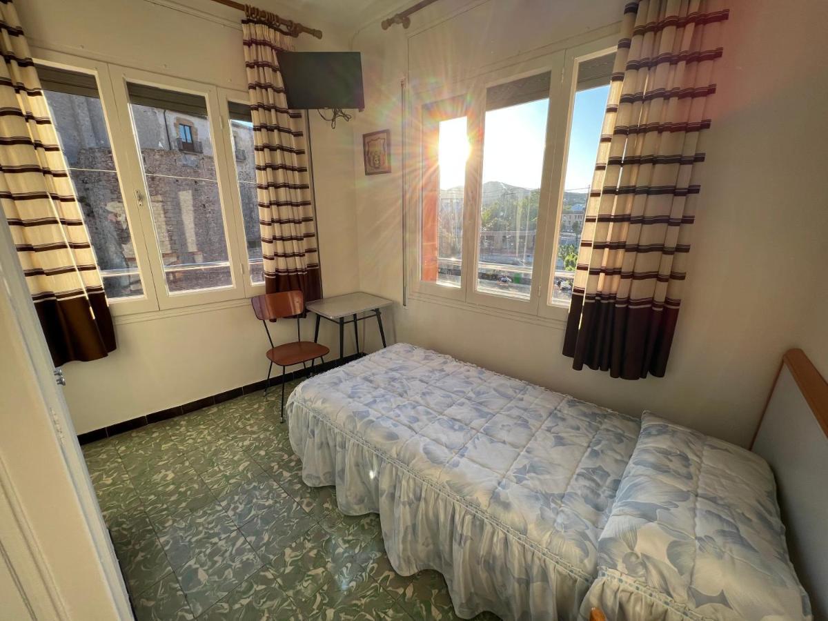 Chambre Simple avec Salle de Bains Commune