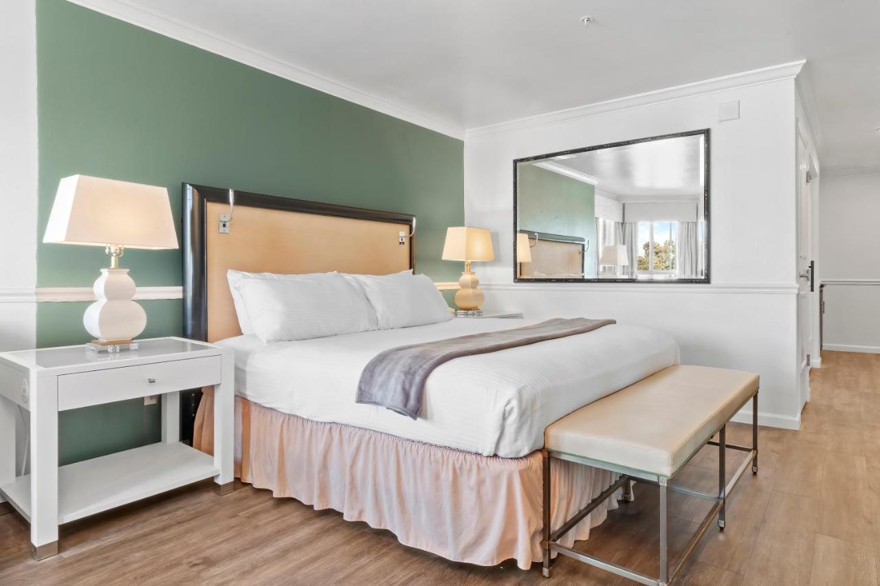 King Room with Sea View