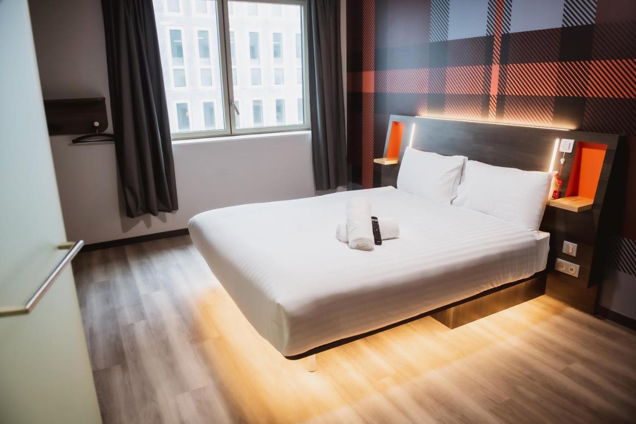Chambre Double - Accessible aux Personnes à Mobilité Réduite