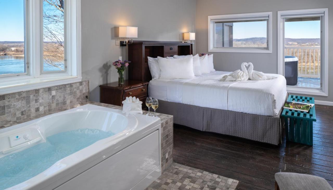 Suite with River View