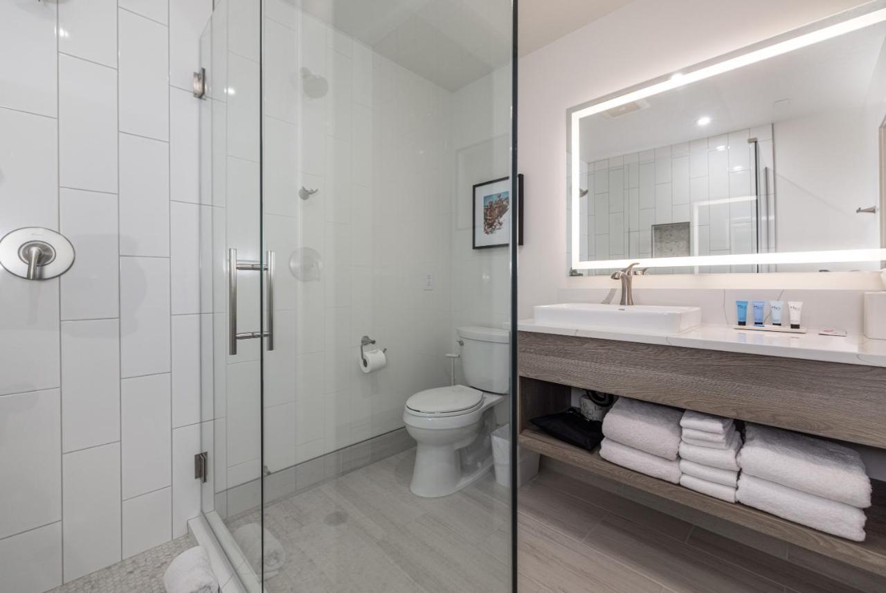 Signature Two Queens - 1st floor