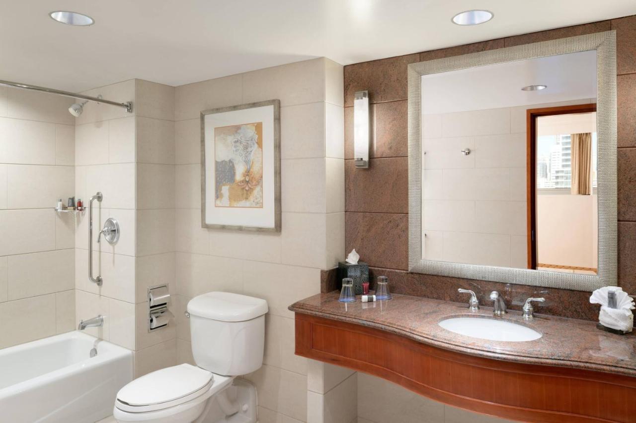 1 King, 1 Bedroom Junior Suite