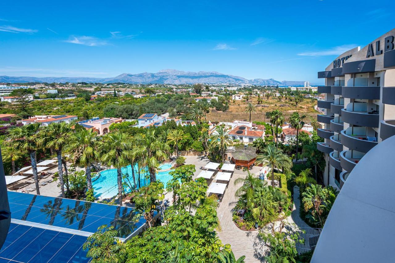 Double Room with Pool View,1399015523:JPEG