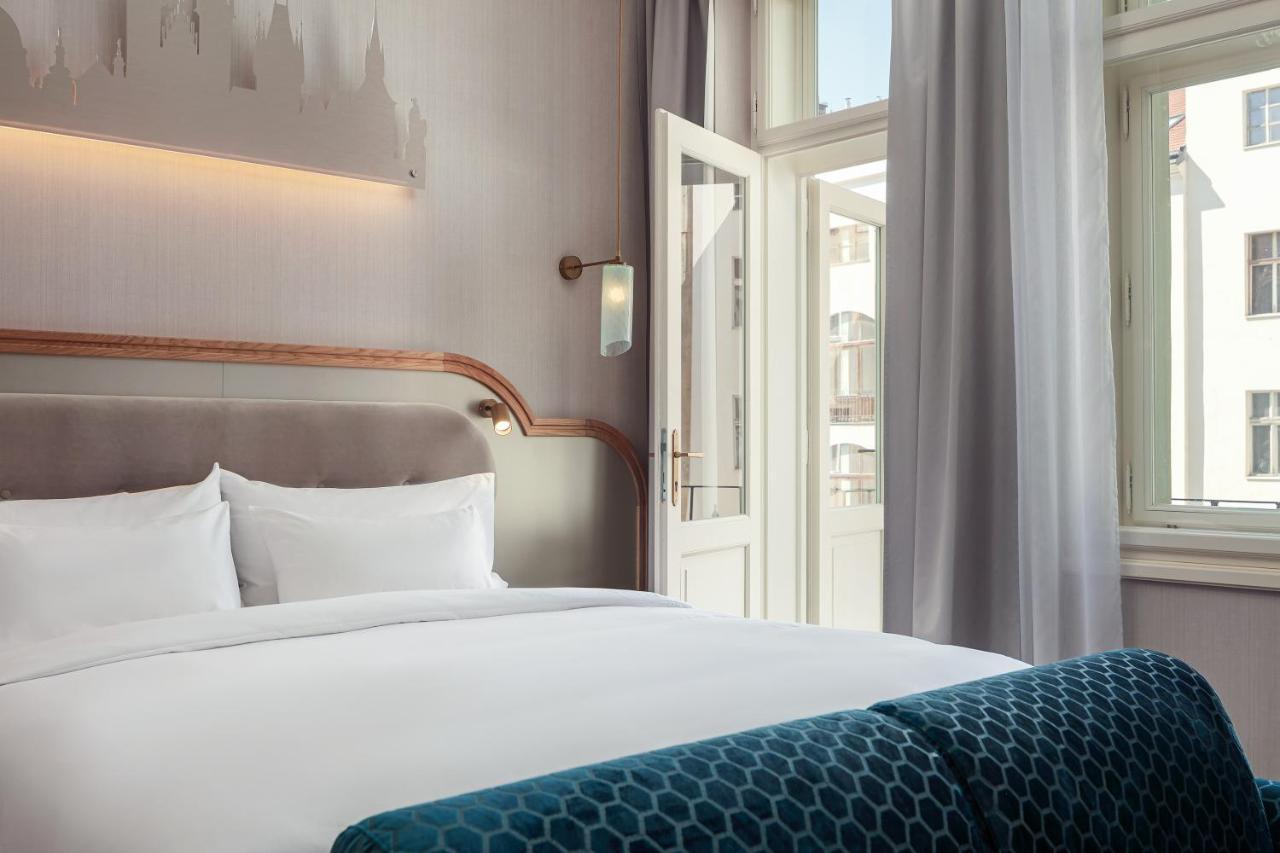 Deluxe King Room met Slaapbank en Balkon