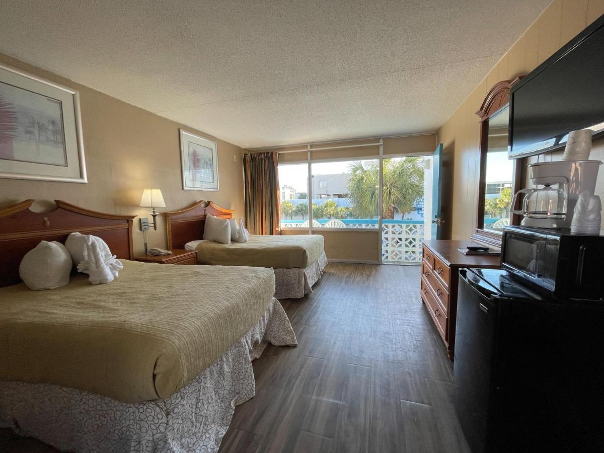 Non-Oceanfront Queen Room