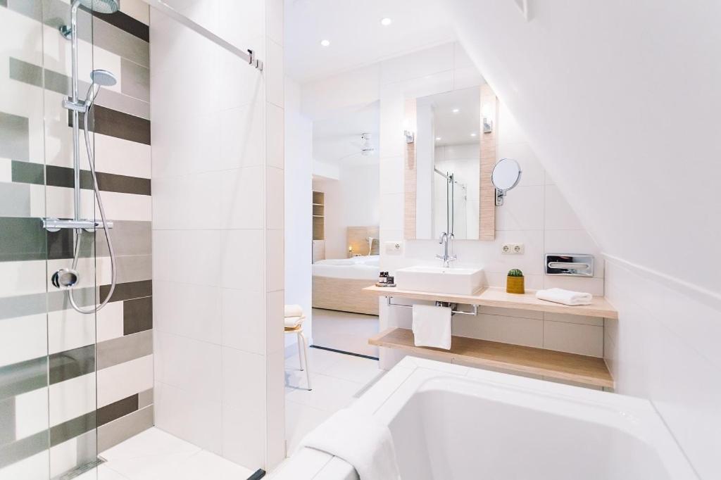 Luxe Suite