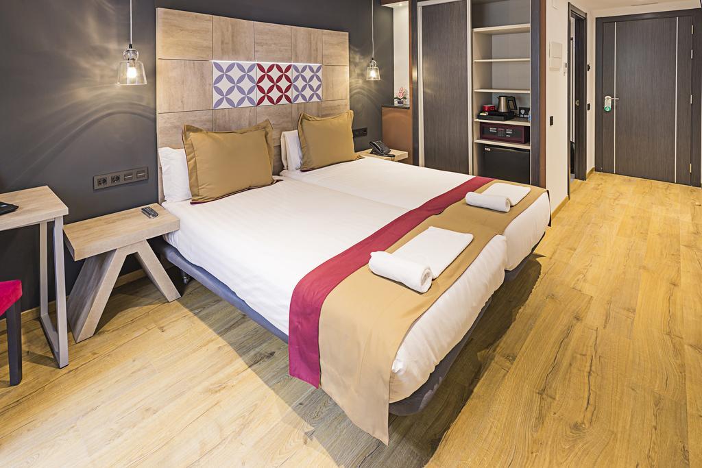 Superior Tweepersoonskamer met 1 of 2 Bedden en Balkon