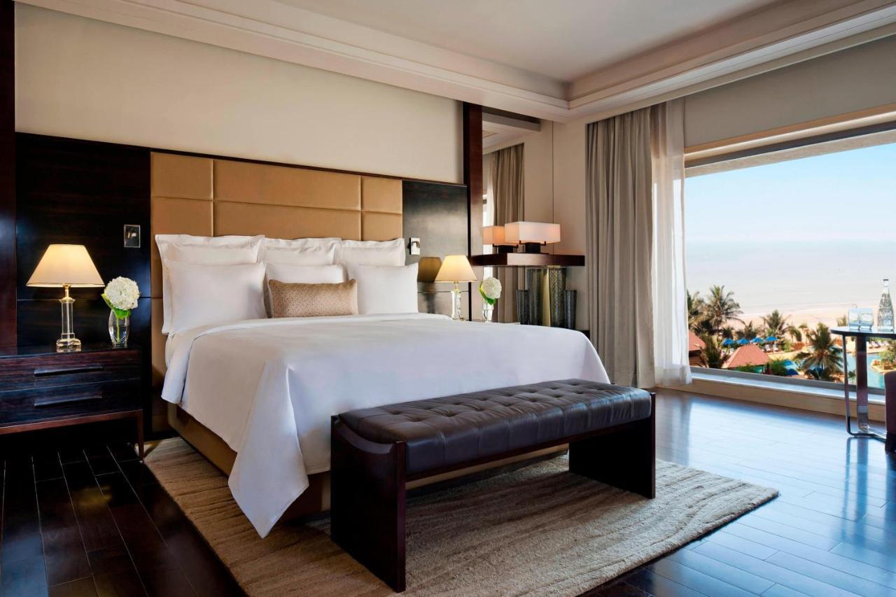 Royal Beach Suite, Executive lounge access, 1 King