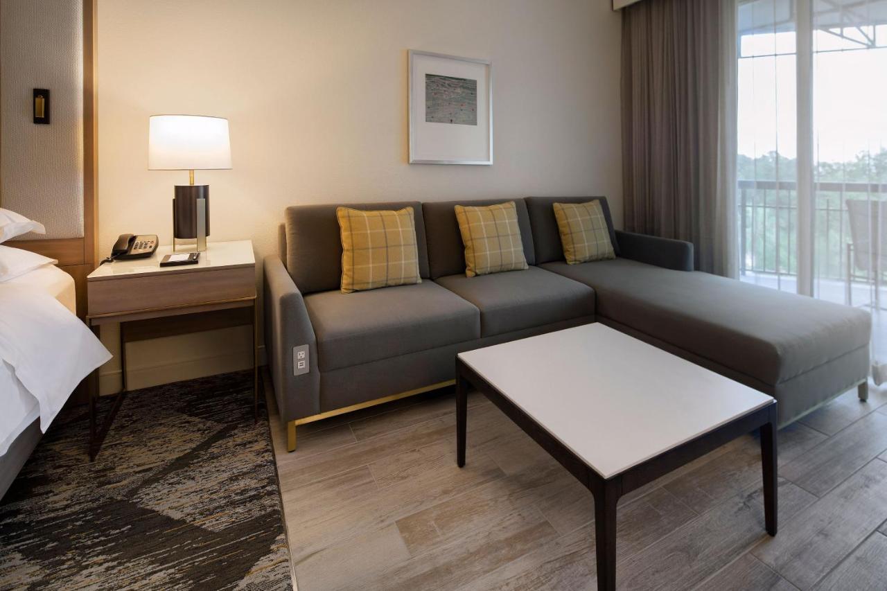1 Bedroom Suite, 1 King