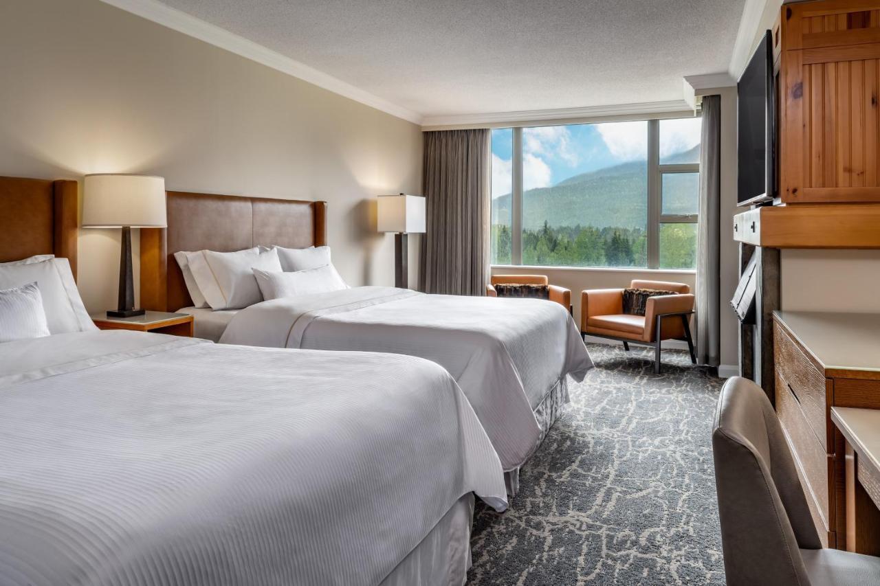 Studio Suite, 1 Queen, Sofa bed, Mountain view, Fireplace