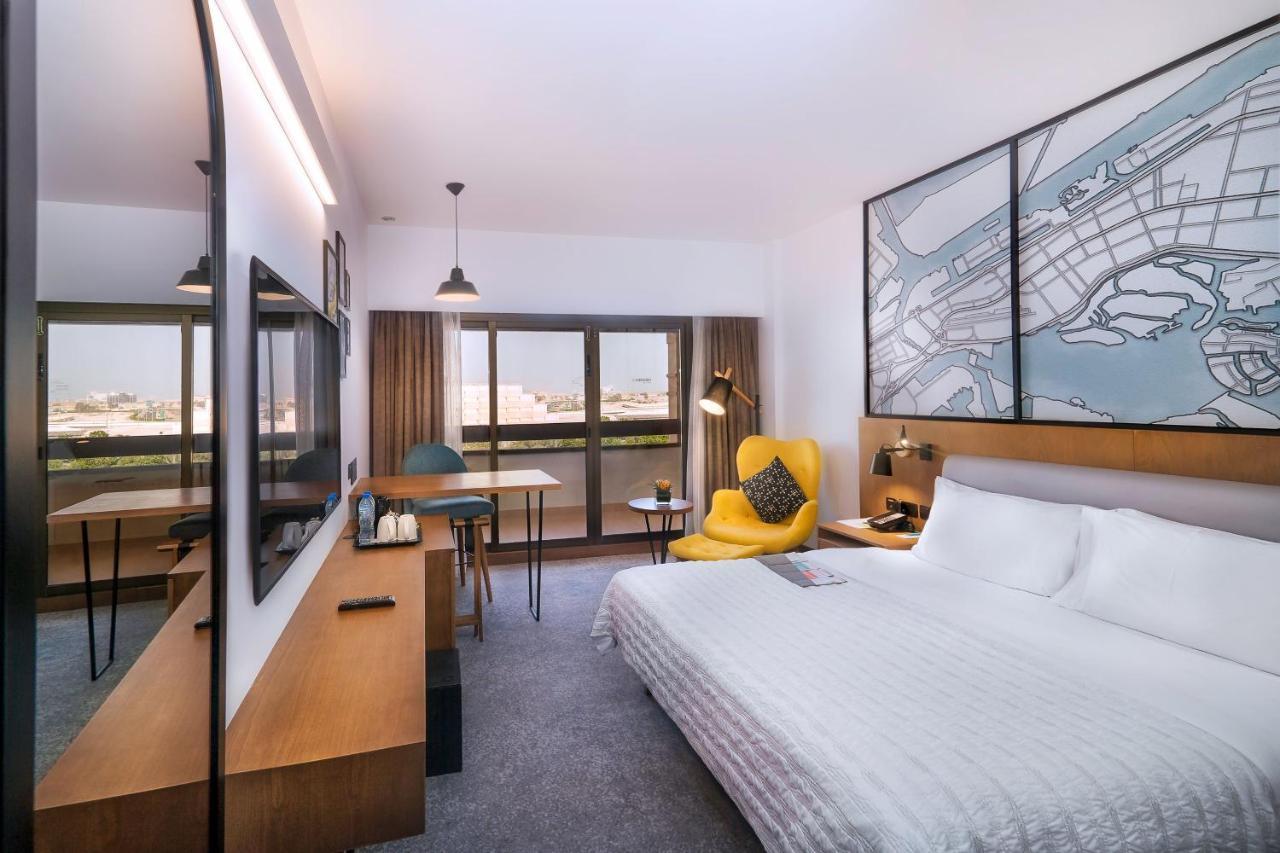 Deluxe Kamer met Kingsize Bed en Balkon - Uitzicht op de Zee