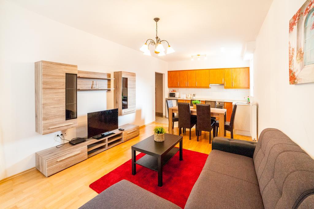 Apartamento com 1 Quarto