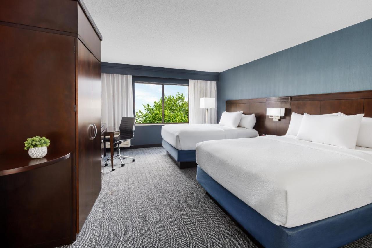 Guest Room with Two Queen Beds