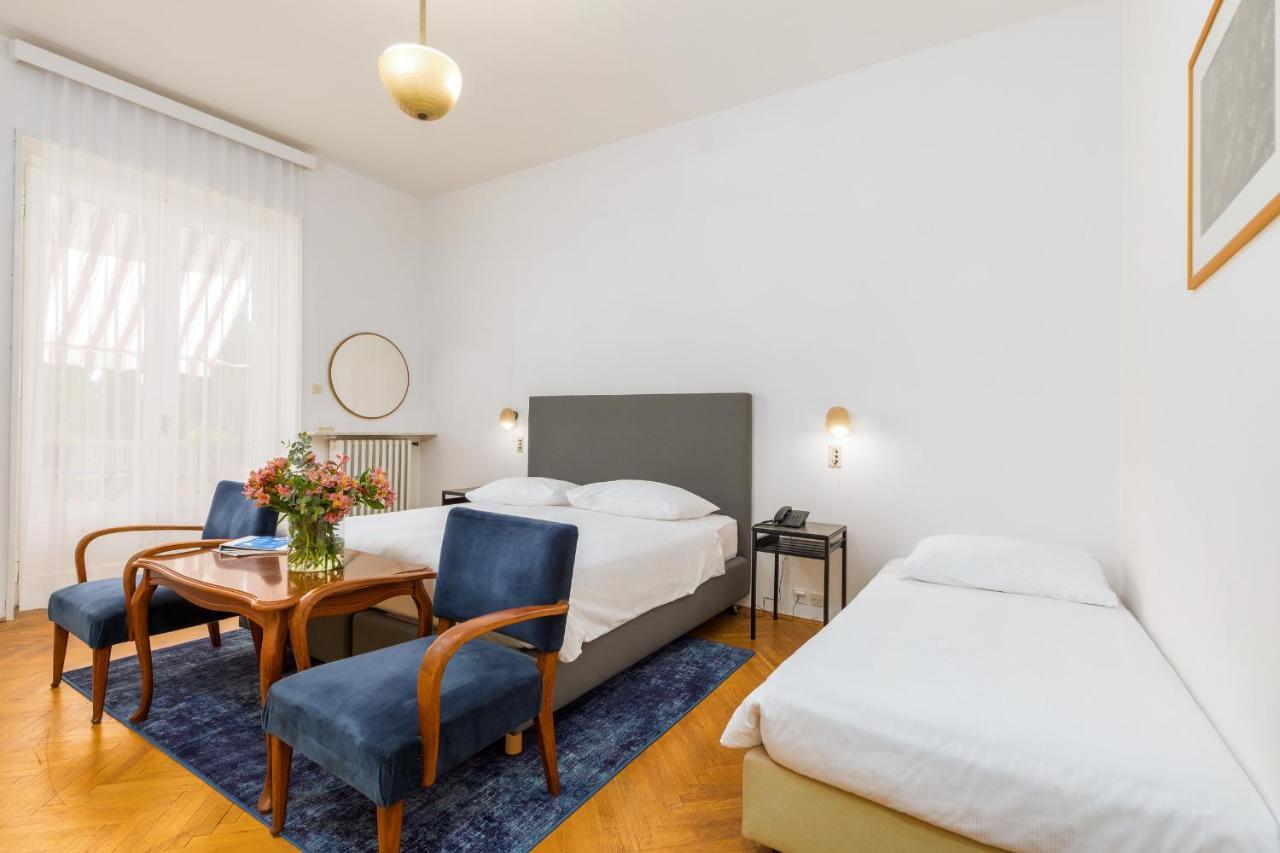 Familienzimmer mit Meerblick und Balkon