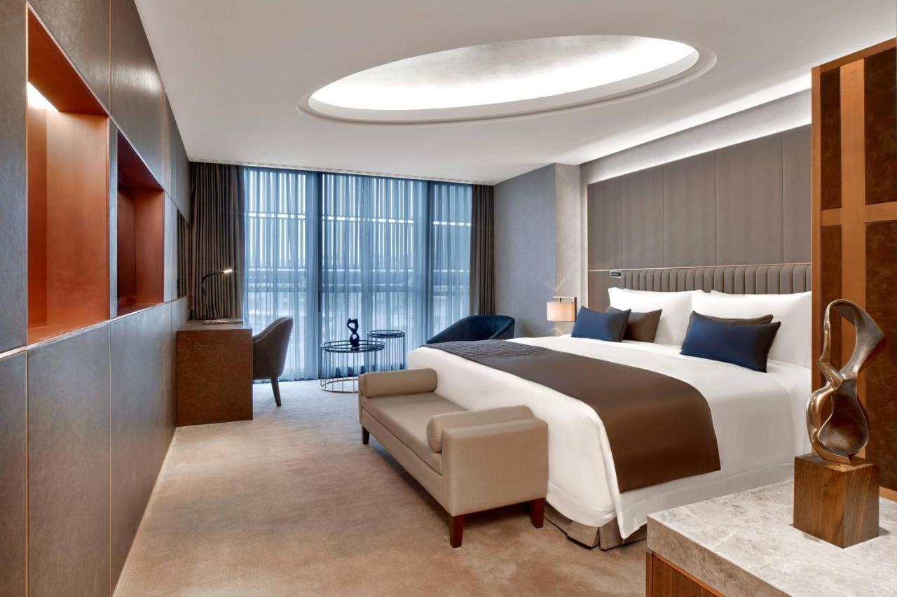 Empire Suite with Macka Park View (St. Regis Butler Service),1413618578:JPEG