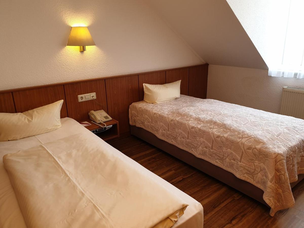 Economy Twin Room,1415457537:JPEG