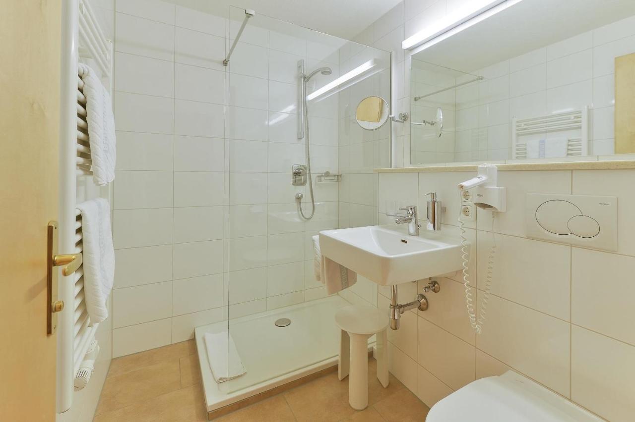 Standard Doppelzimmer mit Balkon