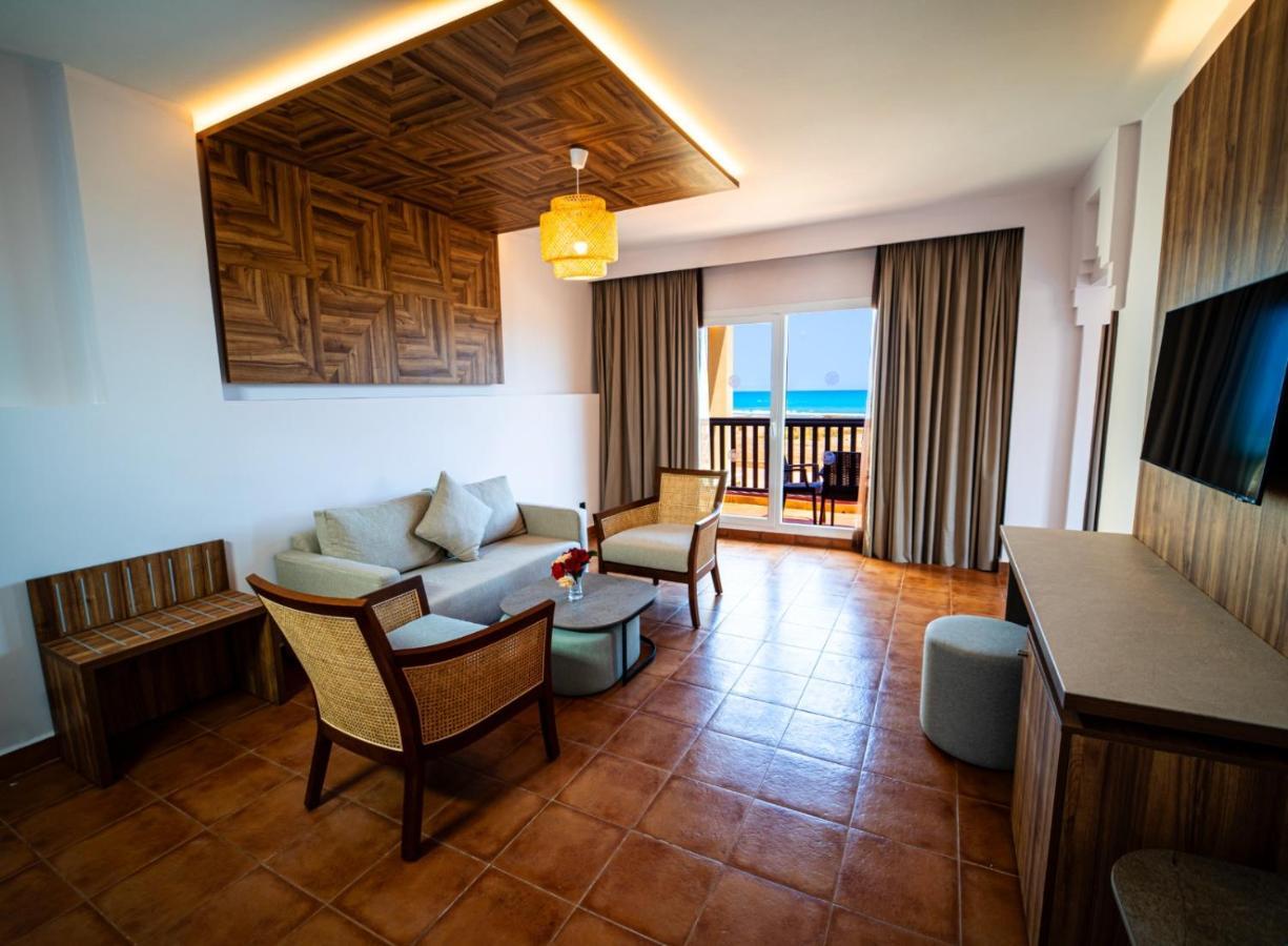 Quarto Duplo Superior com Vista Mar
