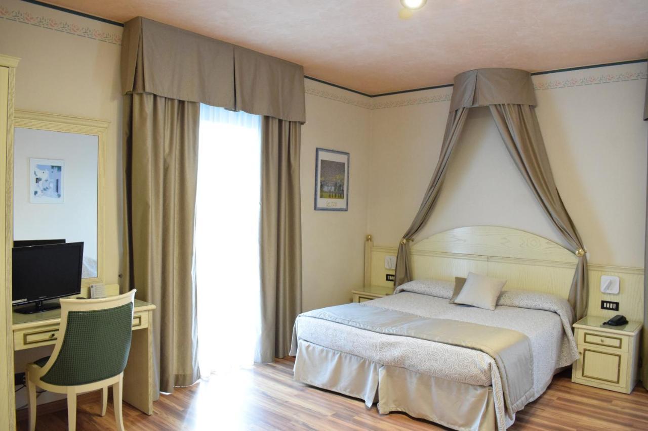 Suite with Garden View,1418990799:JPEG