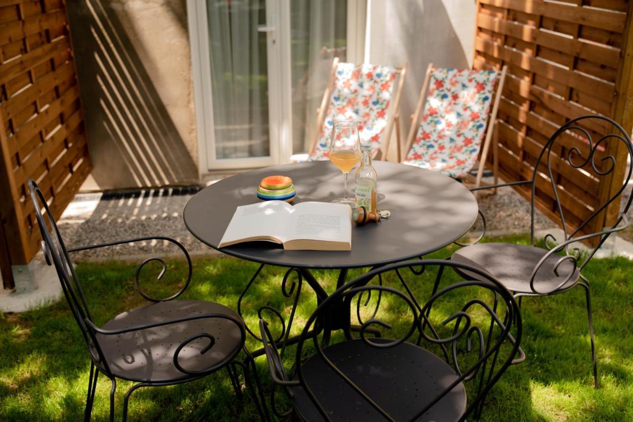 Junior Suite met Uitzicht op de Tuin of de Straat