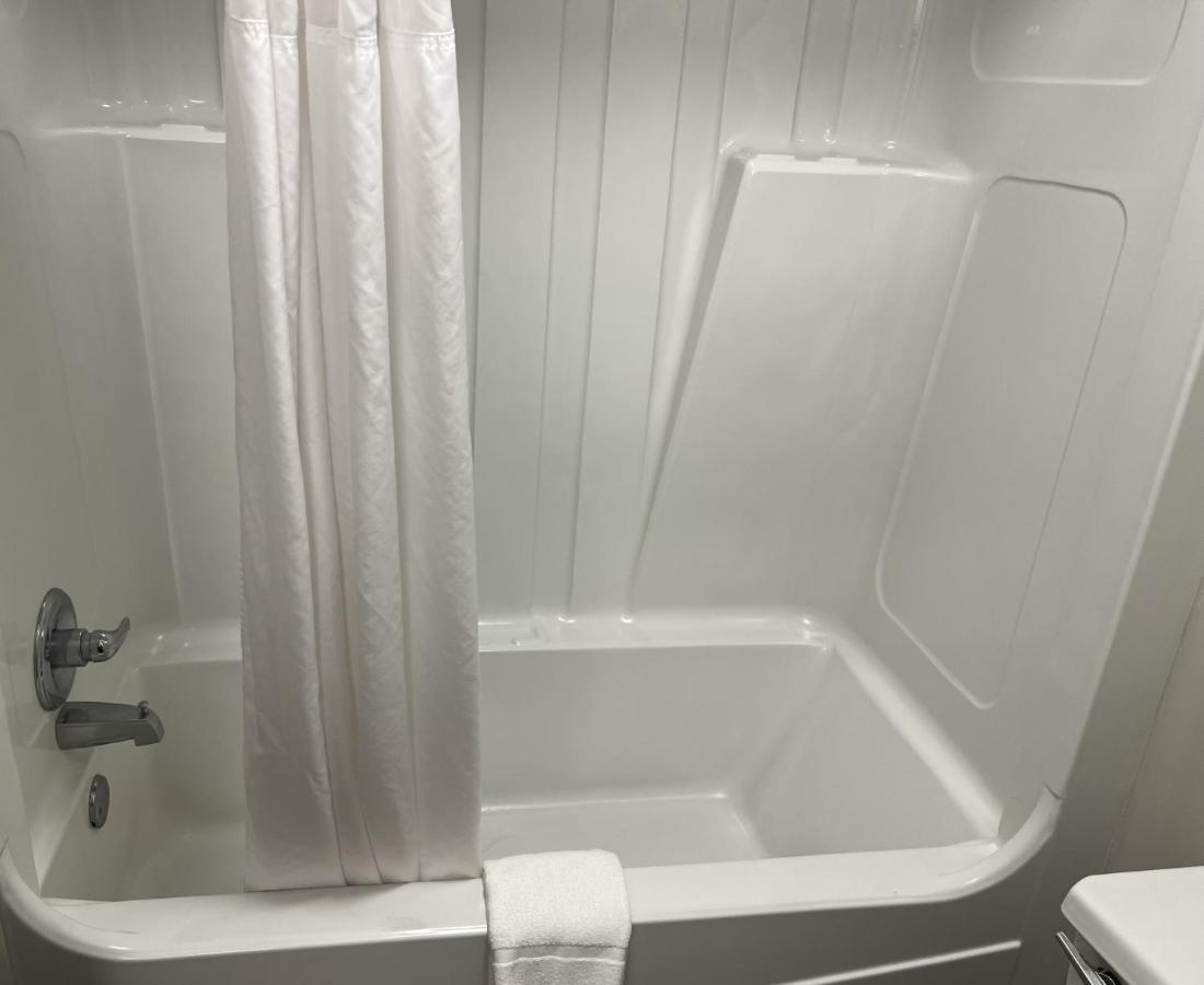 Double Room with Two Double Beds - Non-Smoking